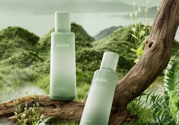 模漾网-Octane工程-化妆品户外绿野春日雾色场景